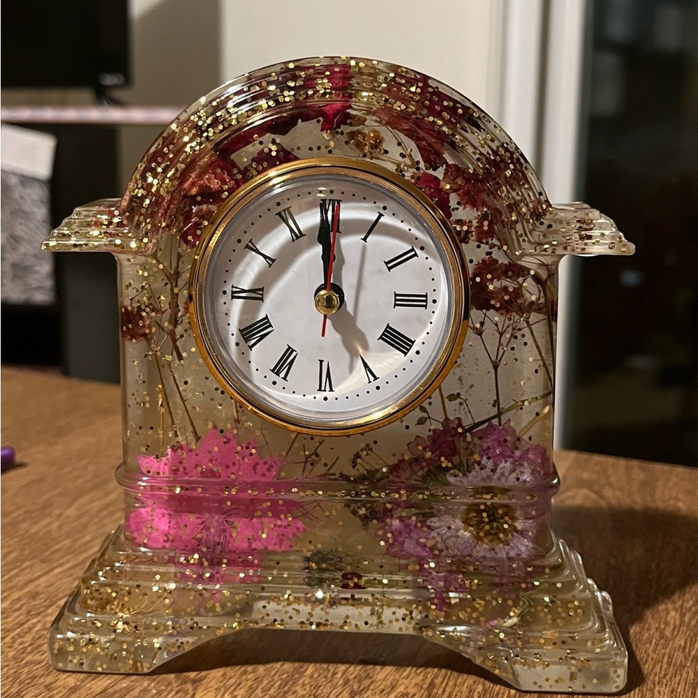 “Glittering Romance” Resin Timepiece Gift Box Set